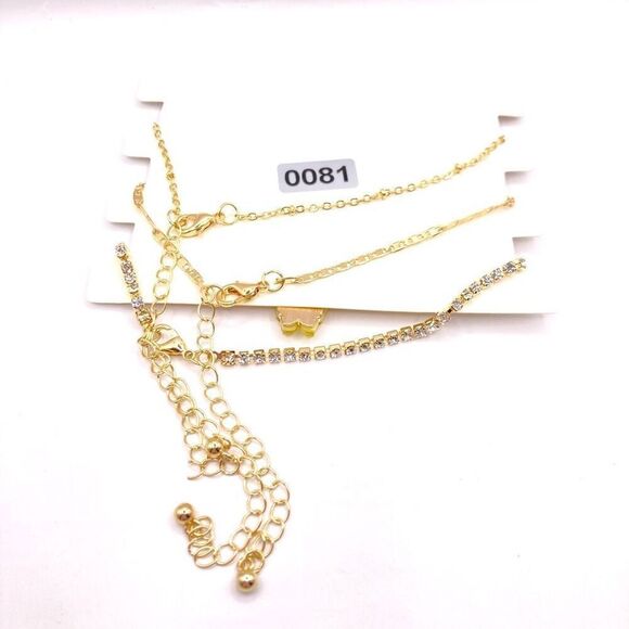 Set of 3 gold butterfly choker necklace set - Picture 3 of 3